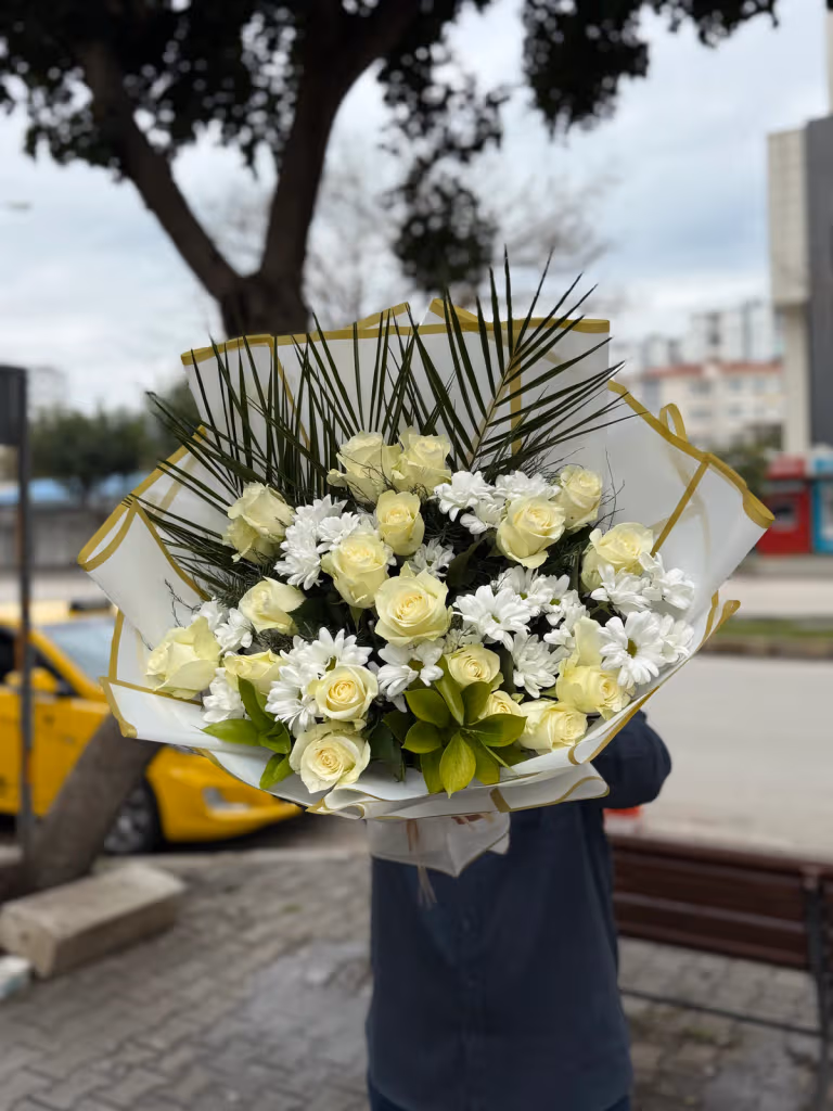 10 ithal beyaz gül ve papatyalar 