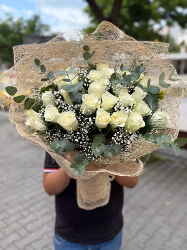 30 Beyaz Gül İthal İsteme Çiçeği 